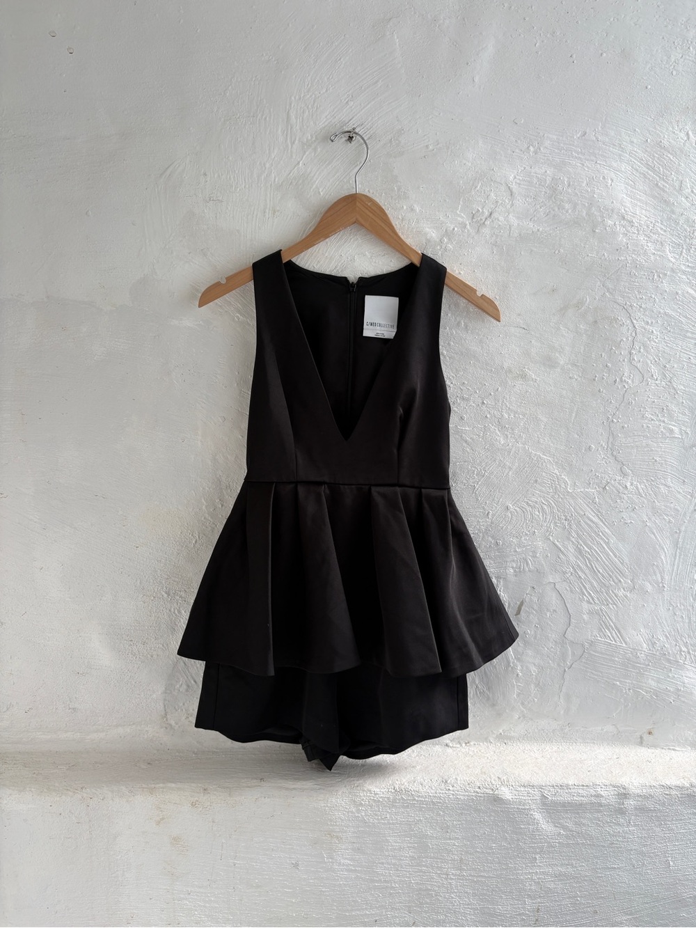 C/Meo Collective sleeveless romper - Picture 1 of 10